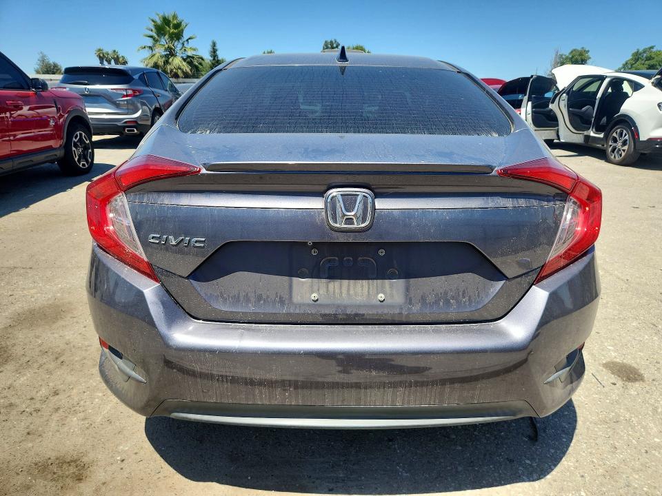 Продажа на аукционе авто 2018 Honda Civic, vin: 2HGFC1F37JH642335, номер лота: 55798766