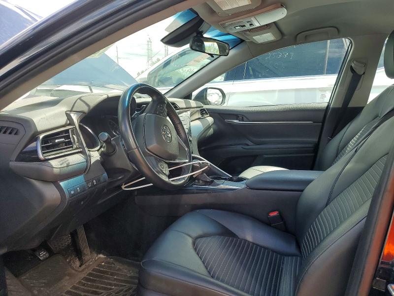 56739876 :رقم المزاد ، 4T1G11AK2LU511350 vin ، 2020 Toyota Camry مزاد بيع