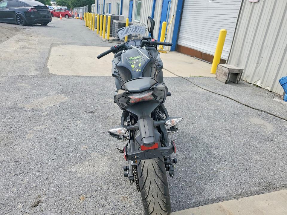 57857006 :رقم المزاد ، JKAEXEK12KDA32977 vin ، 2019 Kawasaki Ex650 مزاد بيع
