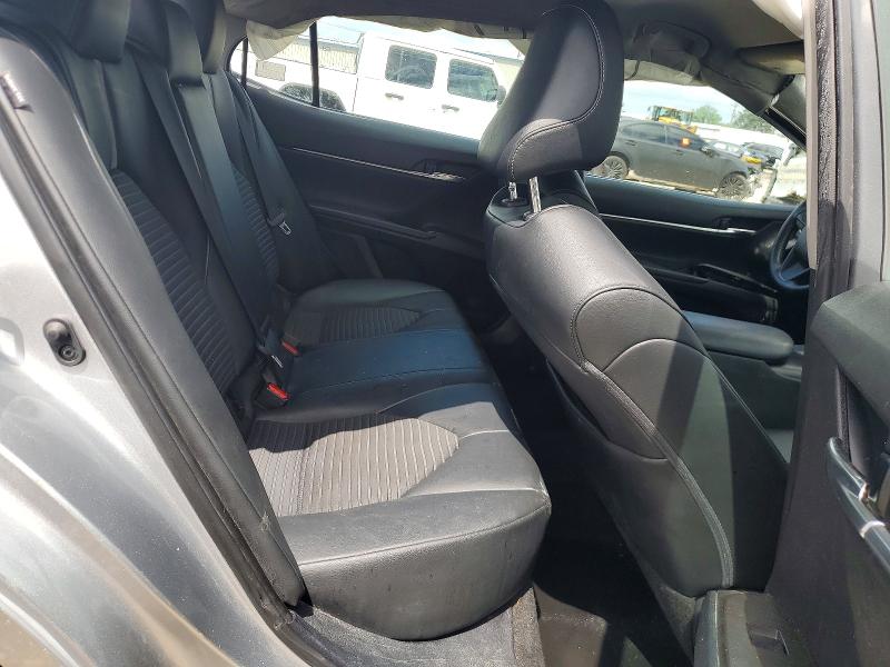 56887516 :رقم المزاد ، 4T1G11AK2MU581884 vin ، 2021 Toyota Camry مزاد بيع