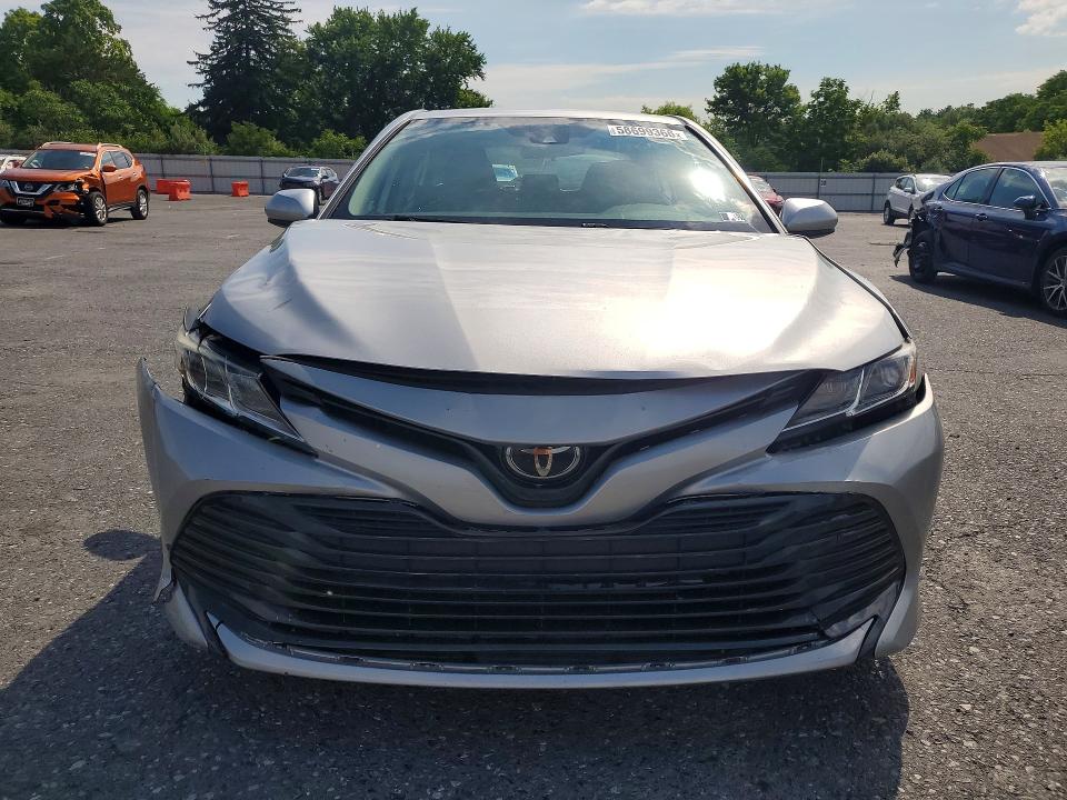 Продажа на аукционе авто 2019 Toyota Camry, vin: 4T1B11HK0KU702926, номер лота: 58699366