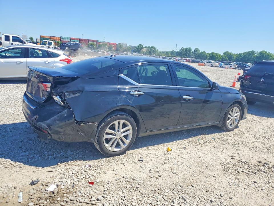 55918436 :رقم المزاد ، 1N4BL4EW9MN335485 vin ، 2021 Nissan Altima مزاد بيع