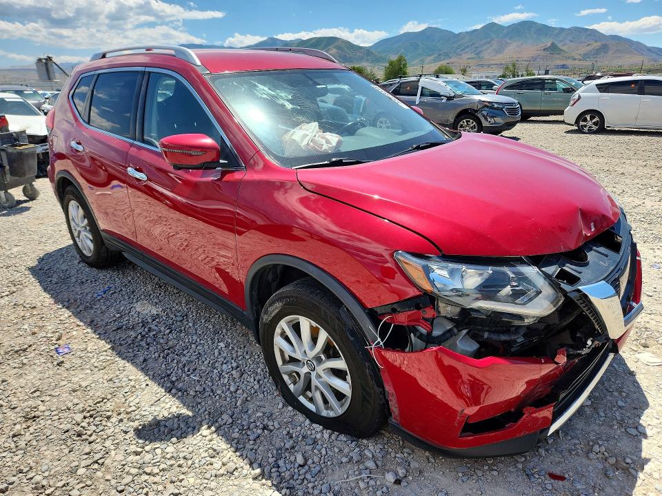 2017 Nissan Rogue მანქანა იყიდება აუქციონზე, vin: JN8AT2MV0HW285874, აუქციონის ნომერი: 55518556