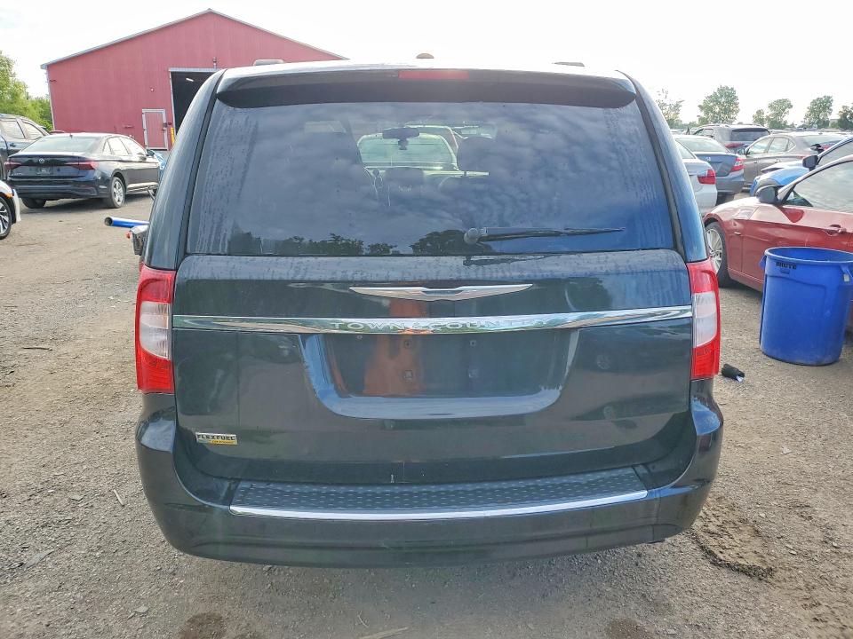 57267996 :رقم المزاد ، 2C4RC1CG8FR636600 vin ، 2015 Chrysler Town & Country مزاد بيع