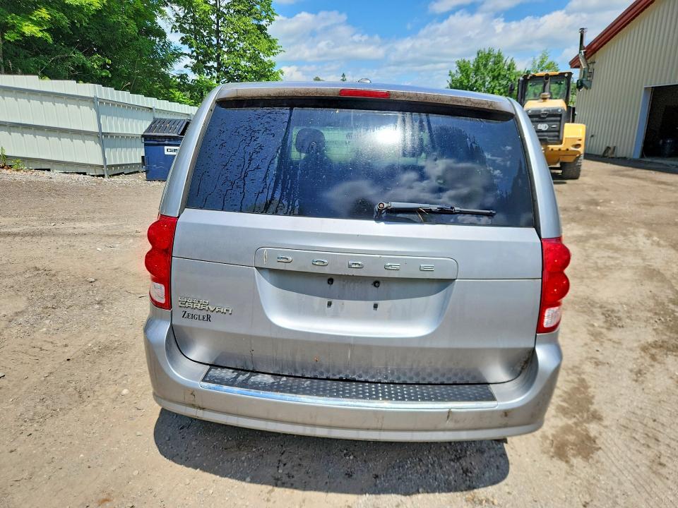 2015 Dodge Grand Caravan მანქანა იყიდება აუქციონზე, vin: 2C4RDGBG4FR685018, აუქციონის ნომერი: 57046016