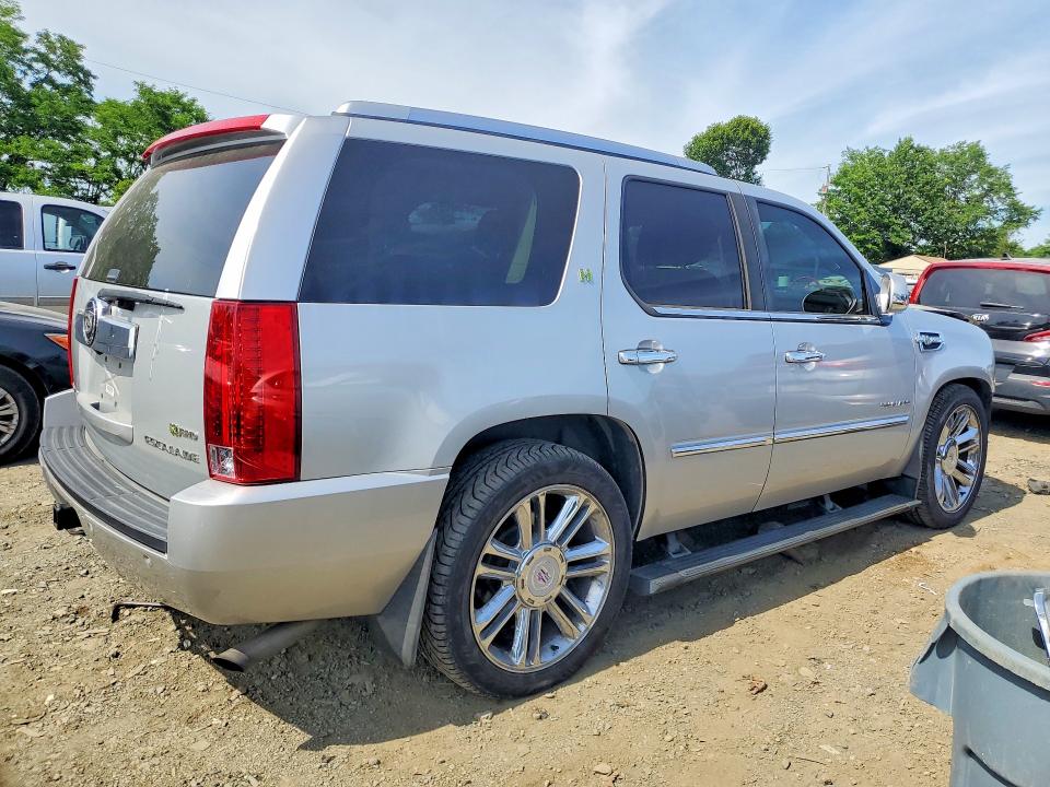 55860186 :رقم المزاد ، 1GYUKFEJ3AR199004 vin ، 2010 Cadillac Escalade مزاد بيع