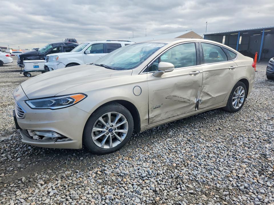 55370626 :رقم المزاد ، 3FA6P0SU7HR209825 vin ، 2017 Ford Fusion مزاد بيع