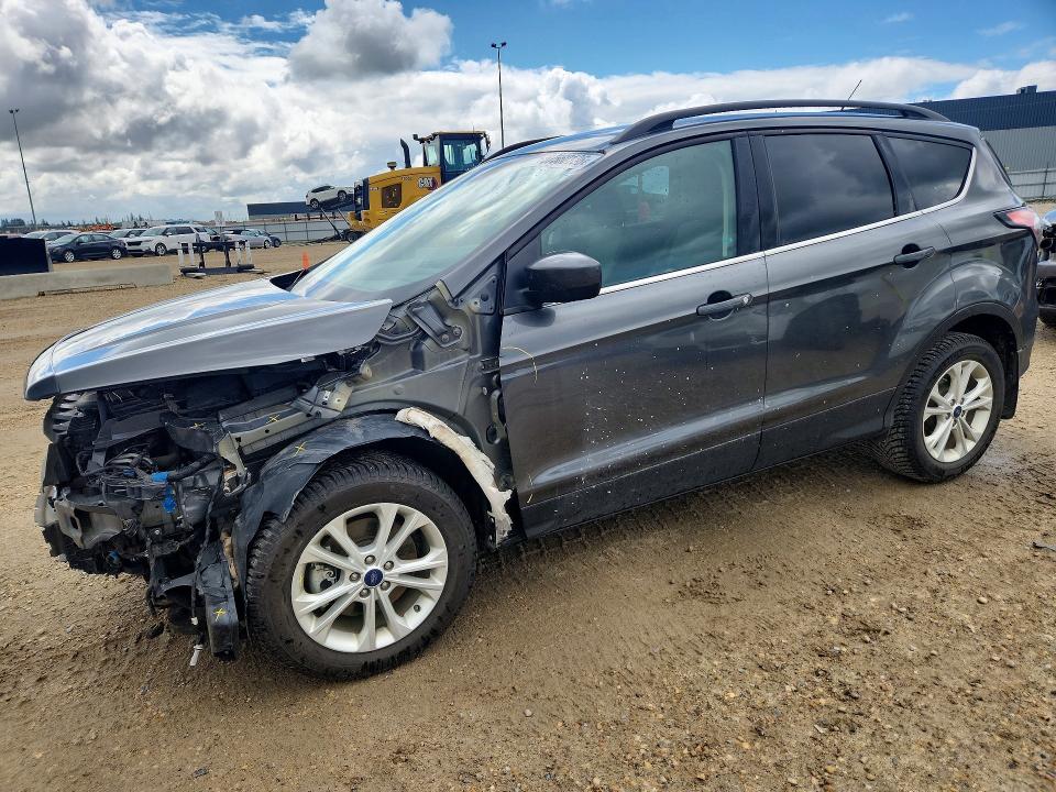 2018 Ford Escape მანქანა იყიდება აუქციონზე, vin: 1FMCU9GD8JUA32831, აუქციონის ნომერი: 57560136