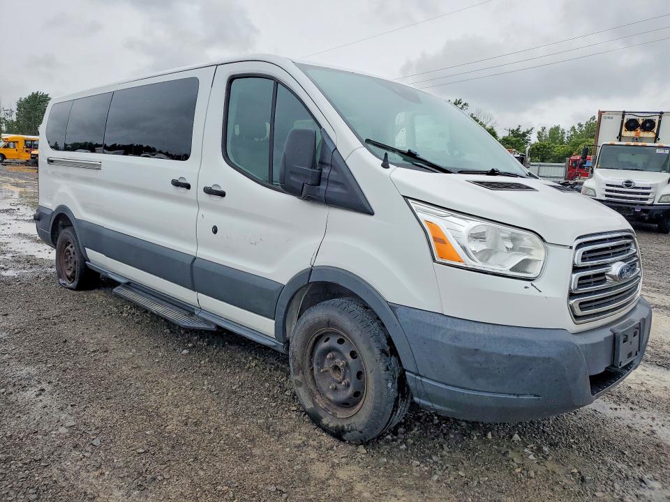 57882976 :رقم المزاد ، 1FBZX2YM3FKA54562 vin ، 2015 Ford Transit مزاد بيع