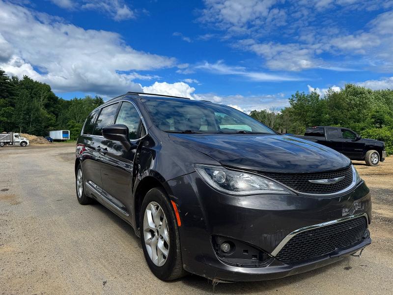 Продаж на аукціоні авто 2017 Chrysler Pacifica, vin: 2C4RC1BG8HR803588, номер лоту: 57971776