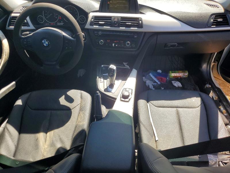 2015 Bmw 320 მანქანა იყიდება აუქციონზე, vin: WBA3B1C54FK140339, აუქციონის ნომერი: 55576486