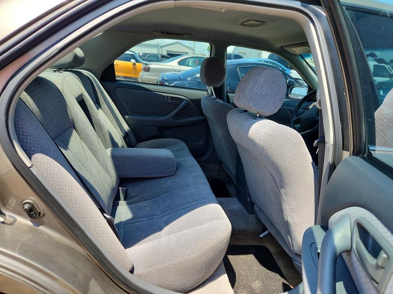 58689056 :رقم المزاد ، 4T1BG22K41U053675 vin ، 2001 Toyota Camry مزاد بيع