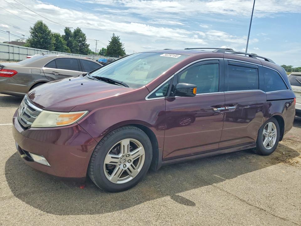 56250166 :رقم المزاد ، 5FNRL5H96DB059513 vin ، 2013 Honda Odyssey مزاد بيع