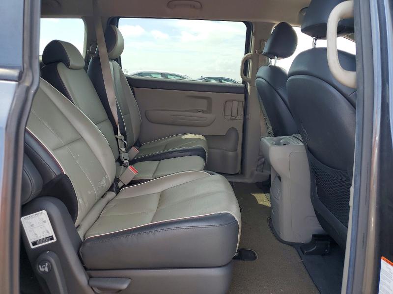 51795596 :رقم المزاد ، KNDMB5C17G6216352 vin ، 2016 Kia Sedona مزاد بيع