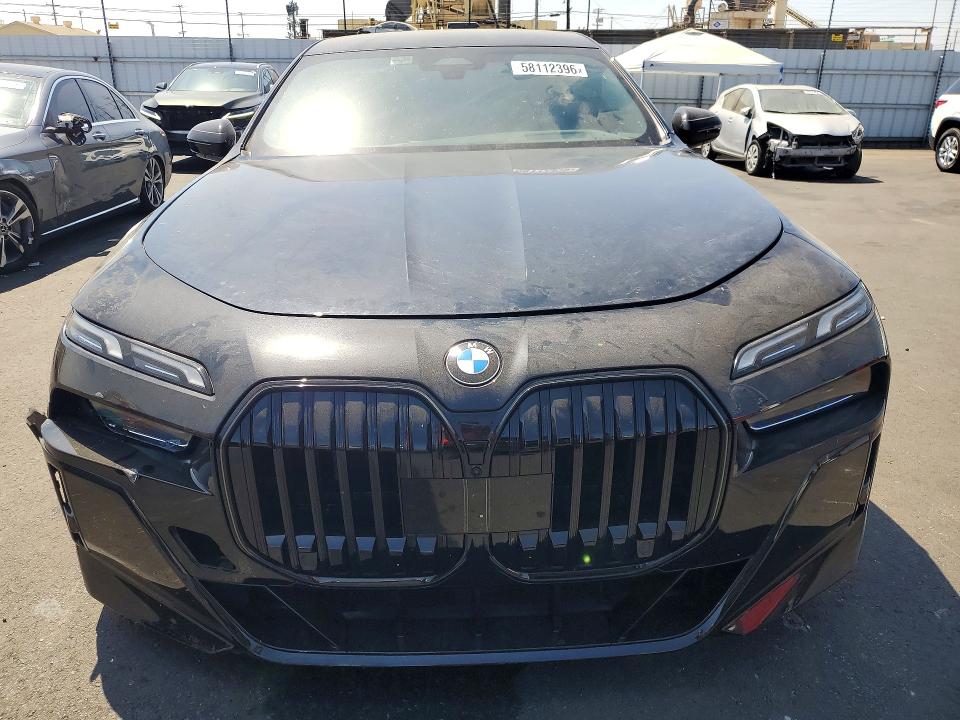 58112396 :رقم المزاد ، WBA23EH09TCW22033 vin ، 2026 Bmw 740 مزاد بيع