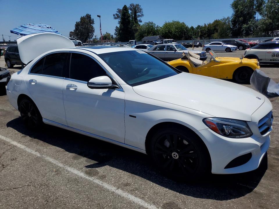 2018 Mercedes-benz C მანქანა იყიდება აუქციონზე, vin: 55SWF4HB3JU266961, აუქციონის ნომერი: 56706426