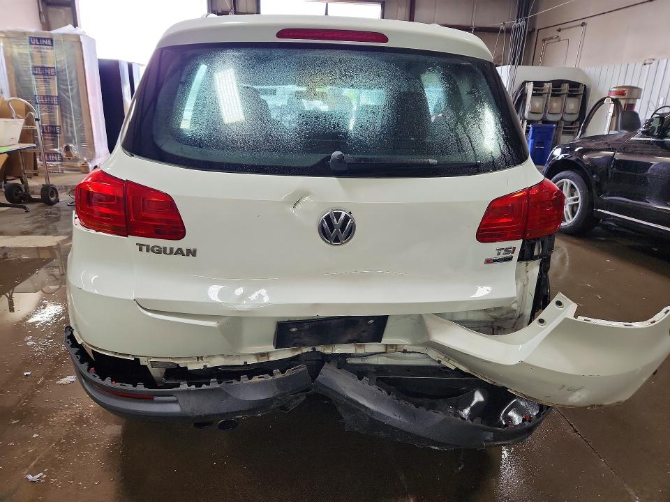 2016 Volkswagen Tiguan მანქანა იყიდება აუქციონზე, vin: WVGBV7AX6GW533441, აუქციონის ნომერი: 57681716
