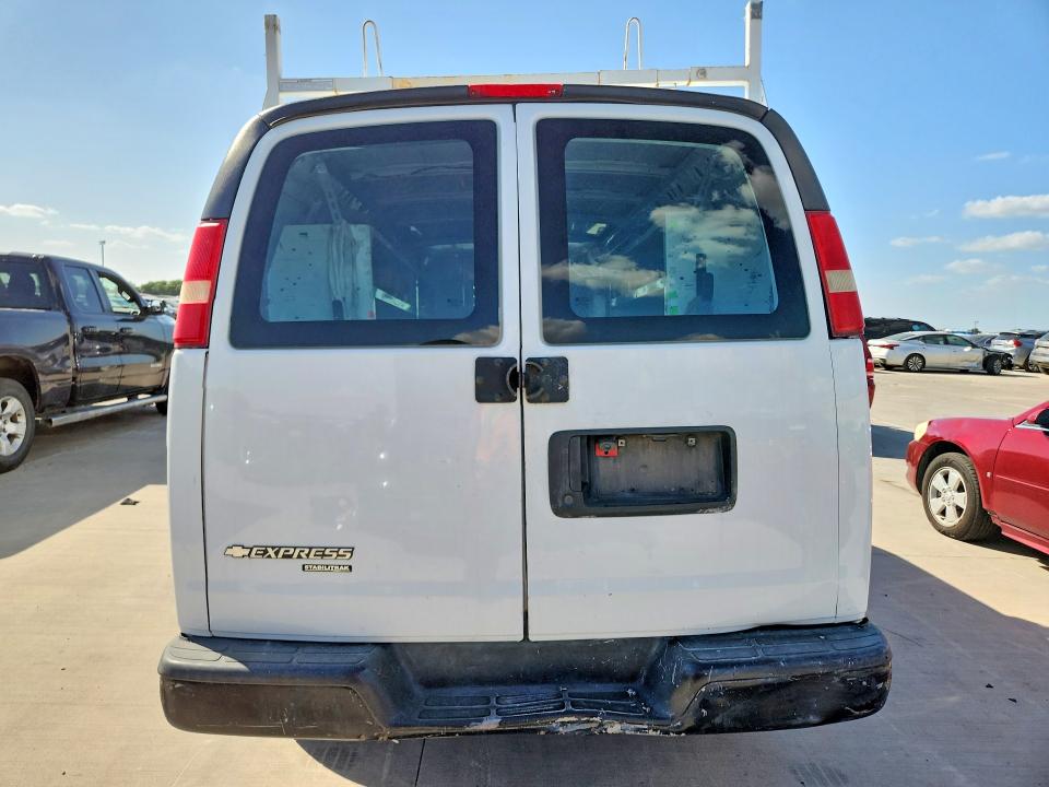 2014 Chevrolet Express G2500 მანქანა იყიდება აუქციონზე, vin: 1GCWGGFA3E1176525, აუქციონის ნომერი: 58111196