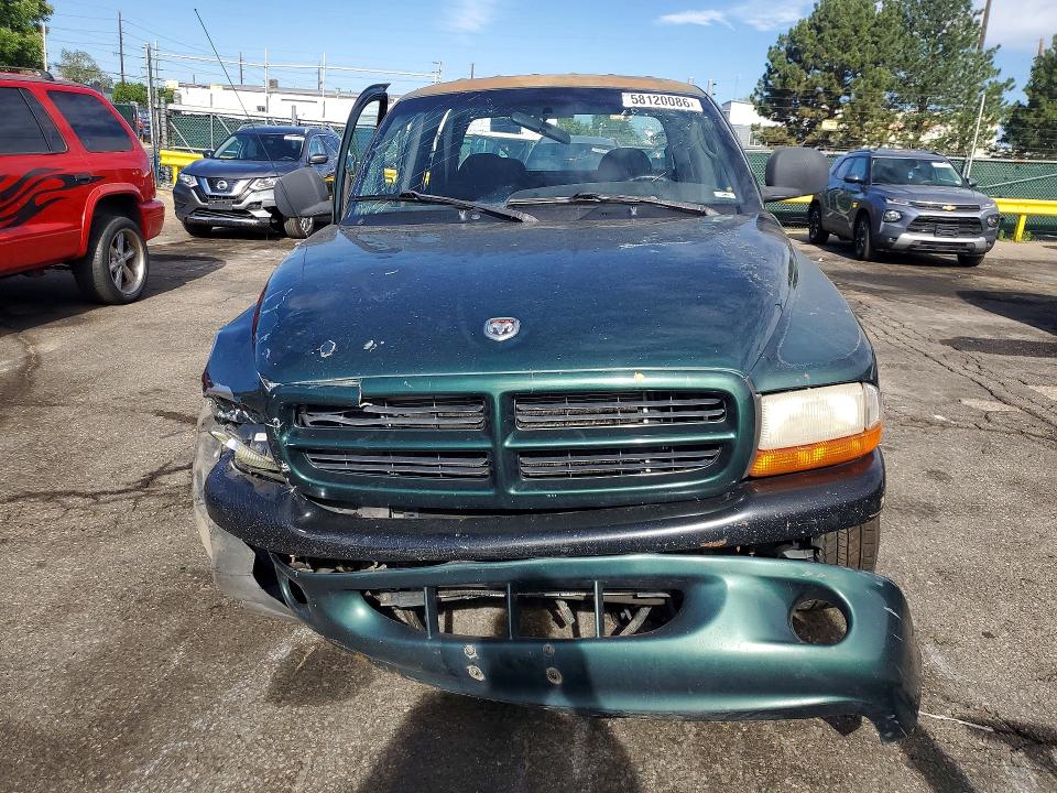 58120086 :رقم المزاد ، 1B7GL2AN4YS695871 vin ، 2000 Dodge Dakota مزاد بيع