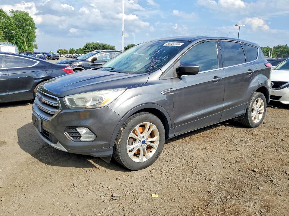 Auction sale of the 2017 Ford Escape, vin: 1FMCU9GD0HUC40695, lot number: 58053206