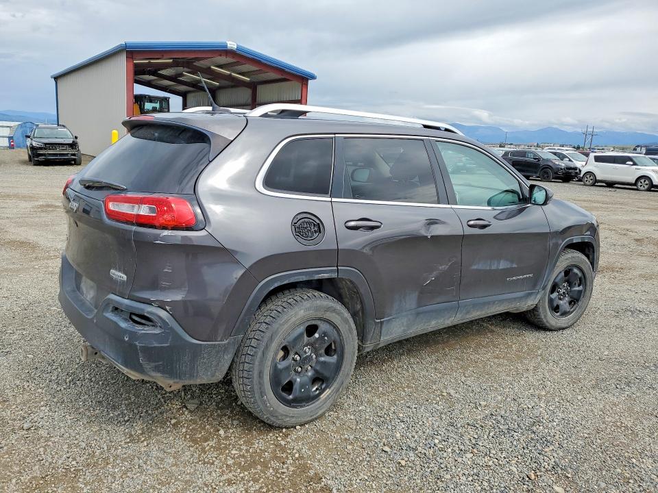 55788926 :رقم المزاد ، 1C4PJMCS7FW514062 vin ، 2015 Jeep Cherokee مزاد بيع