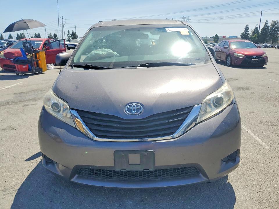 Aukcja sprzedaży 2014 Toyota Sienna, vin: 5TDKK3DC4ES515967, numer aukcji: 56455496