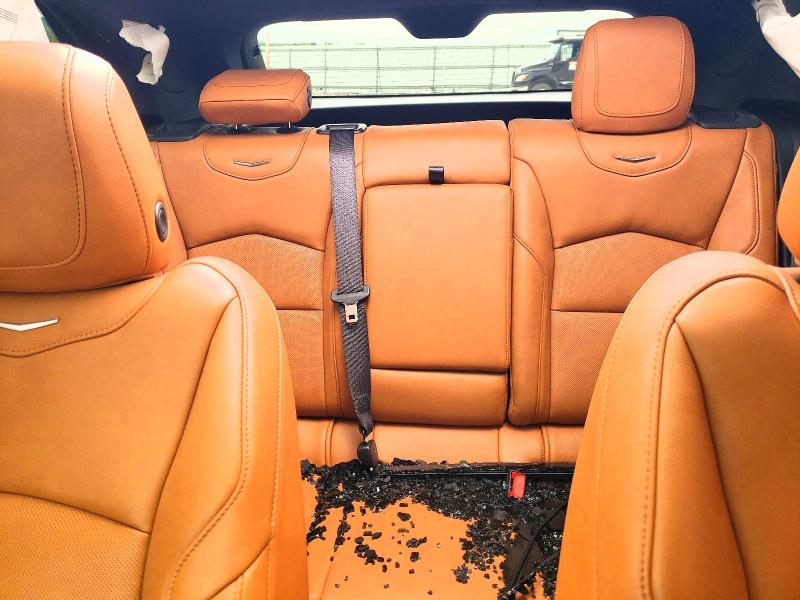 55539926 :رقم المزاد ، 1GYFZFR49LF017917 vin ، 2020 Cadillac Xt4 مزاد بيع