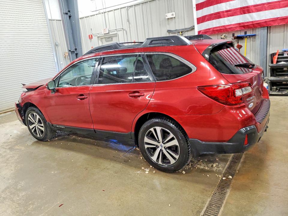 55221296 :رقم المزاد ، 4S4BSANC0J3321477 vin ، 2018 Subaru Outback مزاد بيع