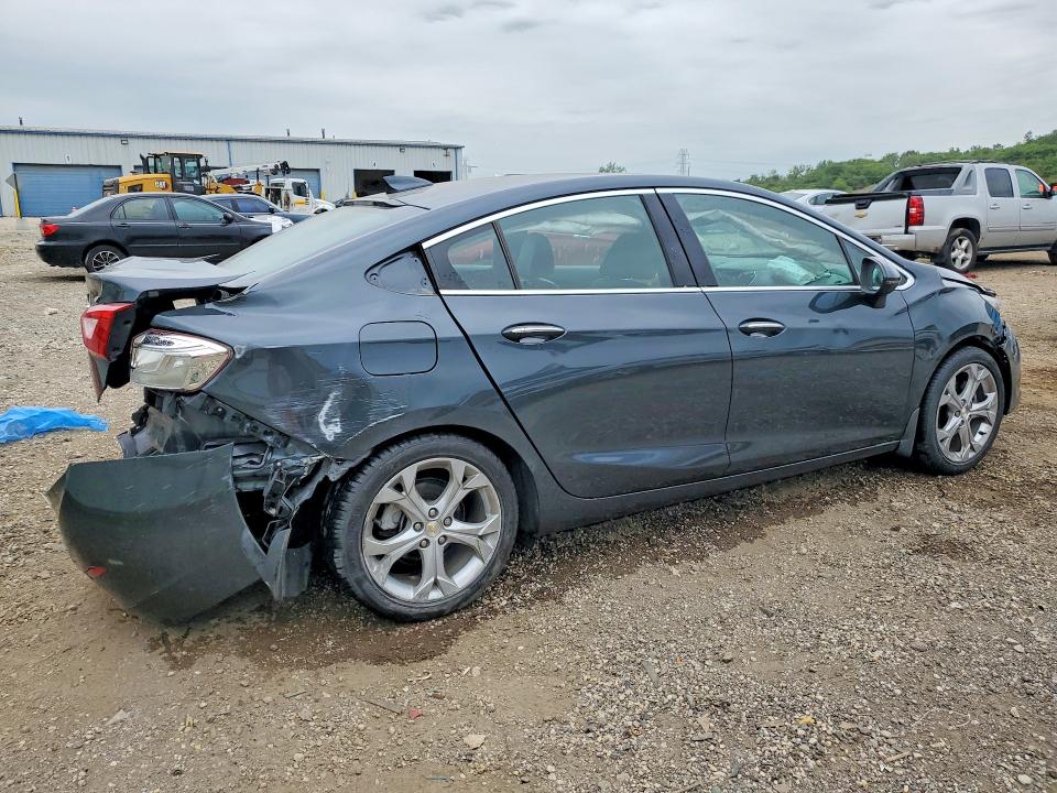 Продажа на аукционе авто 2018 Chevrolet Cruze, vin: 1G1BF5SM2J7107685, номер лота: 55626336