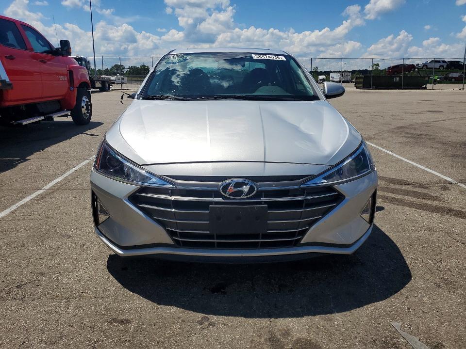2020 Hyundai Elantra მანქანა იყიდება აუქციონზე, vin: 5NPD84LF2LH521312, აუქციონის ნომერი: 58474636