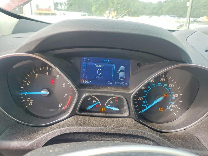 2015 Ford Escape მანქანა იყიდება აუქციონზე, vin: 1FMCU0GX0FUC60304, აუქციონის ნომერი: 55706036