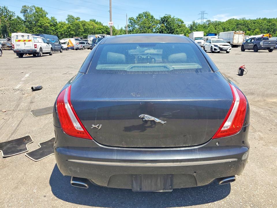 2011 Jaguar Xj მანქანა იყიდება აუქციონზე, vin: SAJWA1CB3BLV08217, აუქციონის ნომერი: 57538586