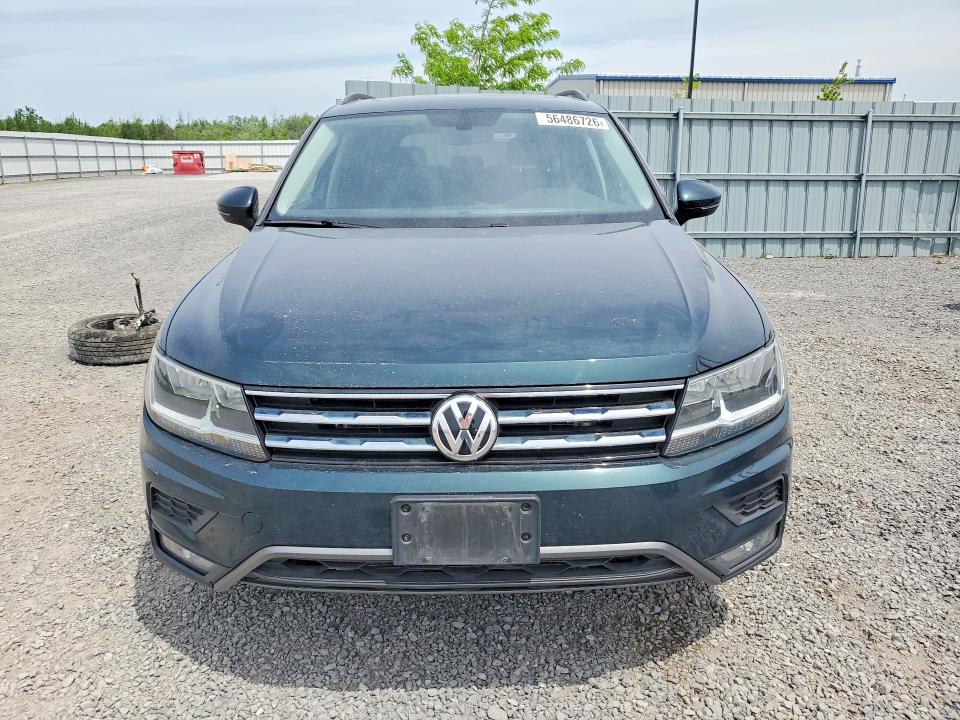 56486726 :رقم المزاد ، 3VV2B7AX0JM012706 vin ، 2018 Volkswagen Tiguan مزاد بيع