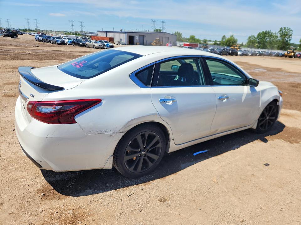 2017 Nissan Altima მანქანა იყიდება აუქციონზე, vin: 1N4AL3AP6HC237147, აუქციონის ნომერი: 58076576