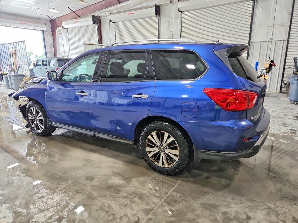 Продажа на аукционе авто 2017 Nissan Pathfinder, vin: 5N1DR2MNXHC644412, номер лота: 57658166