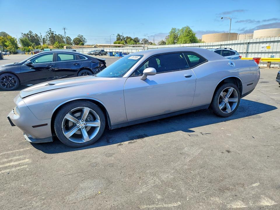 57967896 :رقم المزاد ، 2C3CDZAG7FH774711 vin ، 2015 Dodge Challenger مزاد بيع
