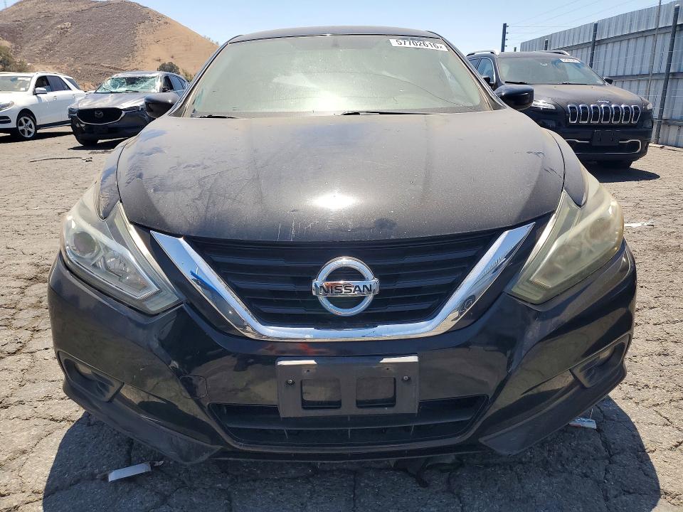57702616 :رقم المزاد ، 1N4AL3AP0JC282137 vin ، 2018 Nissan Altima مزاد بيع