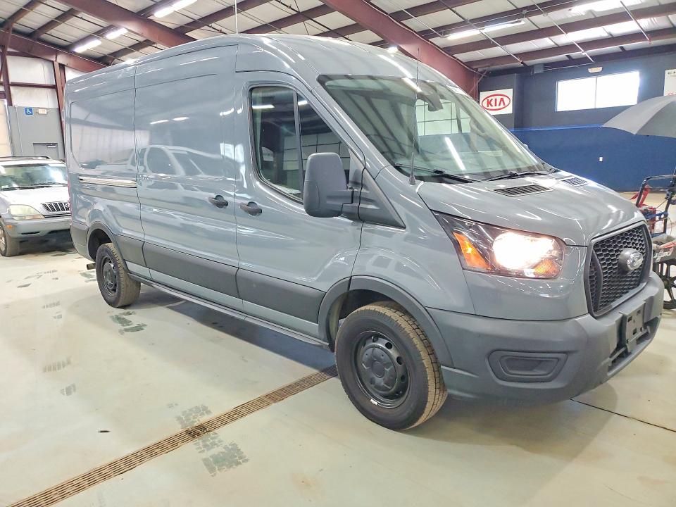 56871996 :رقم المزاد ، 1FTBR1C84MKA48438 vin ، 2021 Ford Transit مزاد بيع