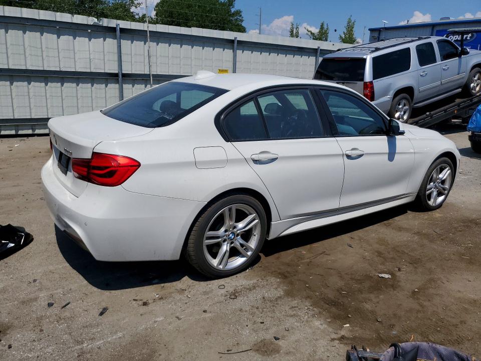 57320076 :رقم المزاد ، WBA8D9C34HA004413 vin ، 2017 Bmw 330 مزاد بيع
