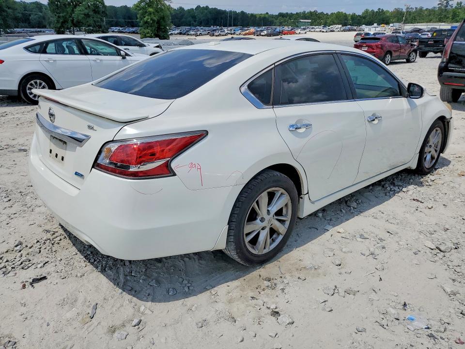 2014 Nissan Altima მანქანა იყიდება აუქციონზე, vin: 1N4AL3AP5EC157026, აუქციონის ნომერი: 52401976