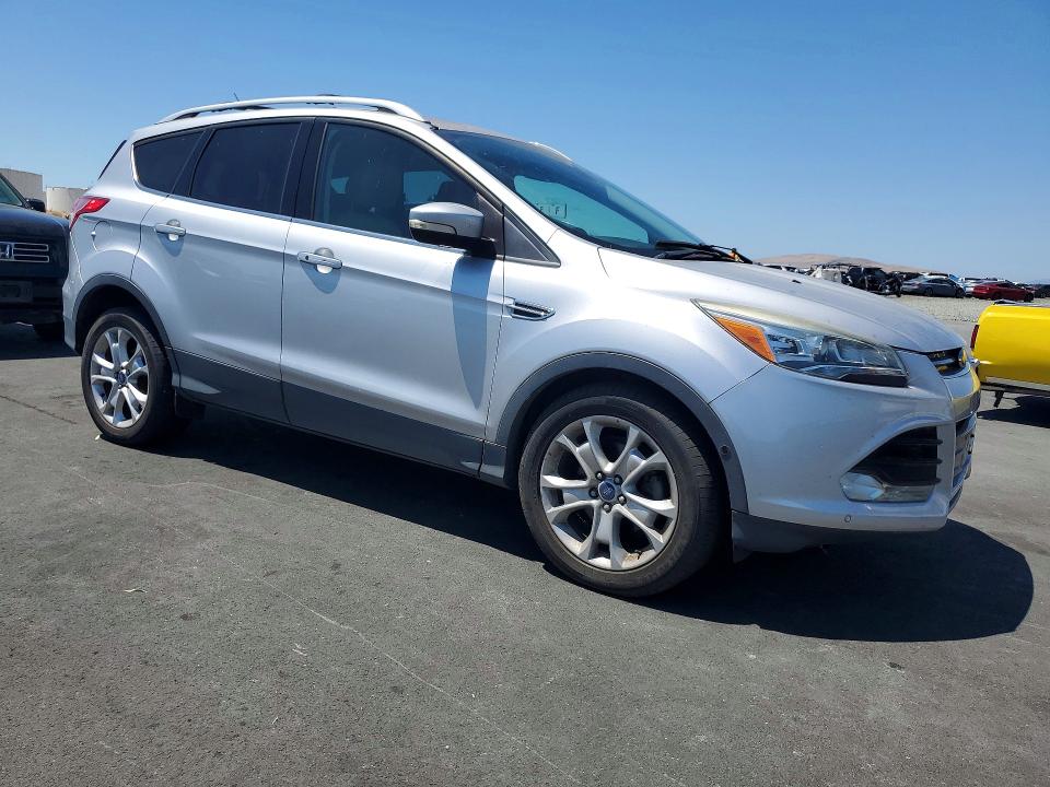 Продажа на аукционе авто 2015 Ford Escape, vin: 1FMCU0JX5FUB07782, номер лота: 57701216