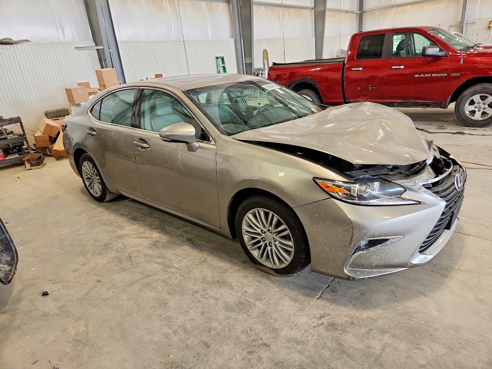 58064586 :رقم المزاد ، 58ABK1GG0GU020395 vin ، 2016 Lexus Es مزاد بيع