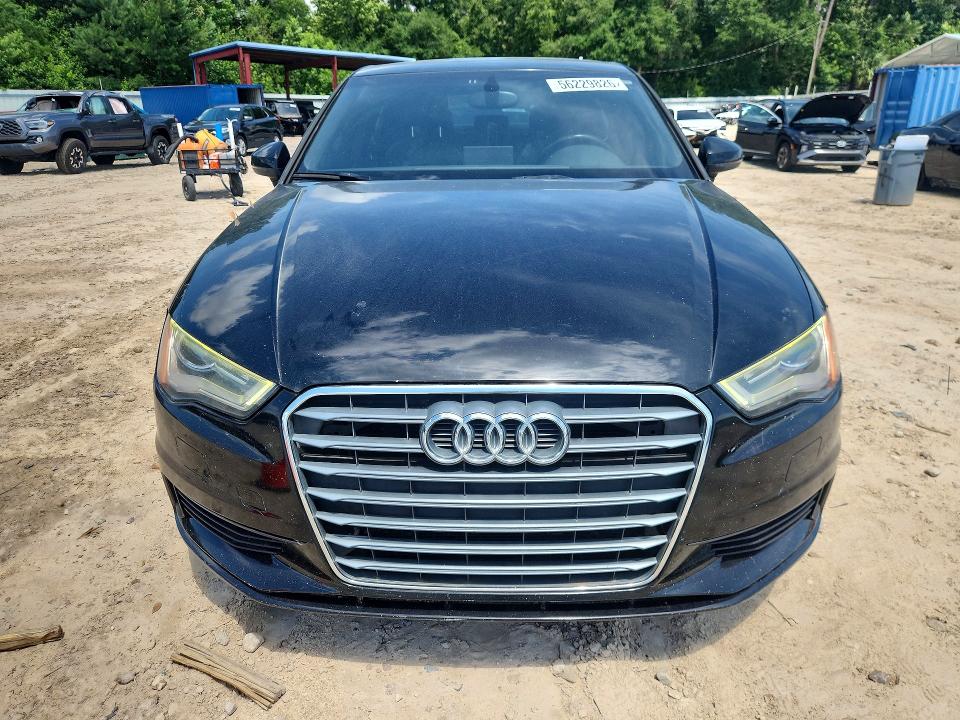 56229826 :رقم المزاد ، WAUACGFF7F1065217 vin ، 2015 Audi A3 مزاد بيع