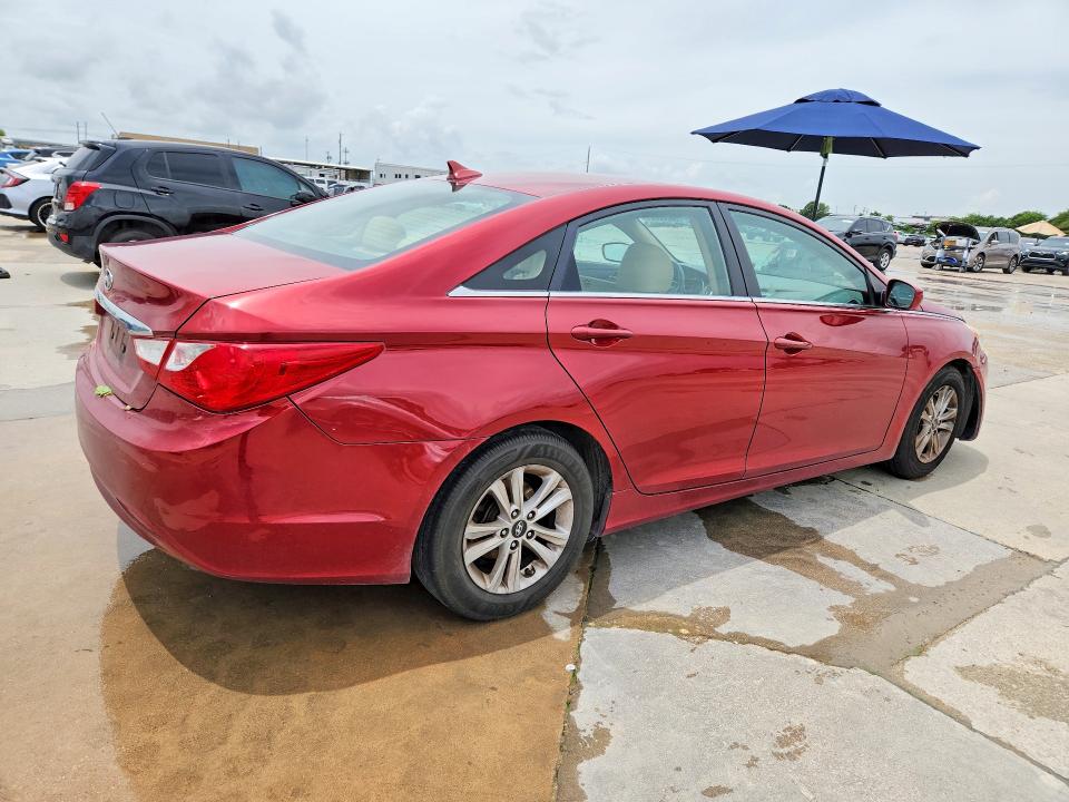 56333326 :رقم المزاد ، 5NPEB4AC0BH046983 vin ، 2011 Hyundai Sonata مزاد بيع