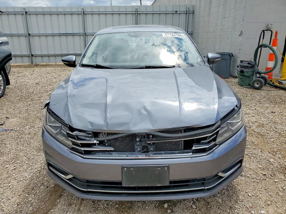 Aukcja sprzedaży 2018 Volkswagen Passat, vin: 1VWBA7A3XJC006053, numer aukcji: 57784166
