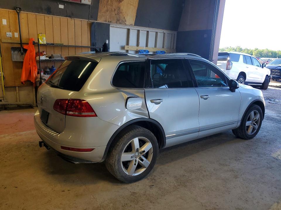 2014 Volkswagen Touareg მანქანა იყიდება აუქციონზე, vin: WVGEF9BP9ED006510, აუქციონის ნომერი: 57540226