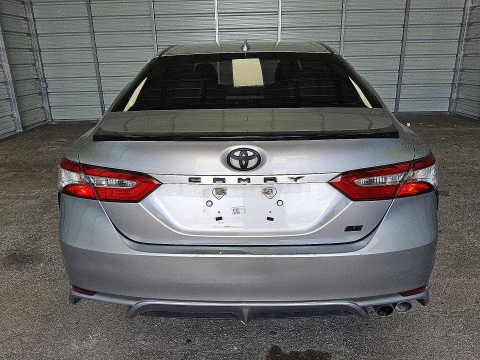 58244256 :رقم المزاد ، 4T1B11HKXKU803522 vin ، 2019 Toyota Camry مزاد بيع
