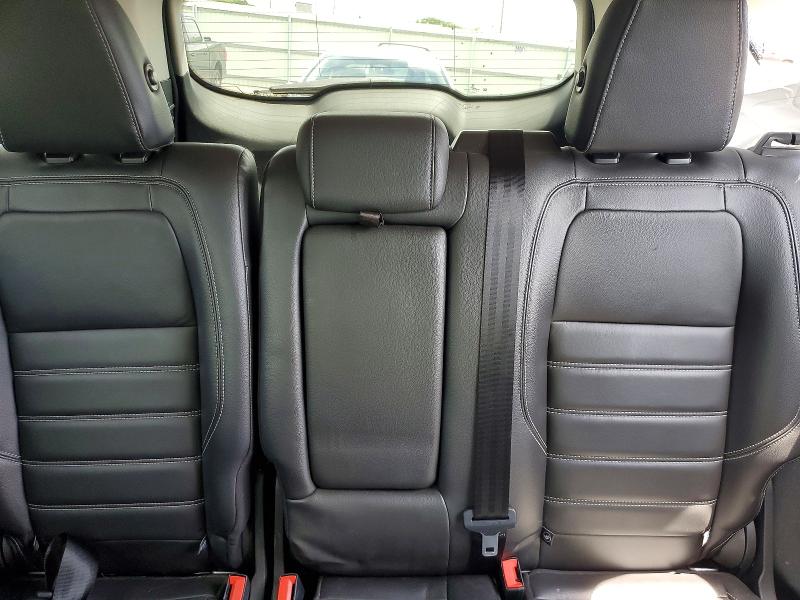 58015996 :رقم المزاد ، 1FMCU9JD2HUC58897 vin ، 2017 Ford Escape مزاد بيع