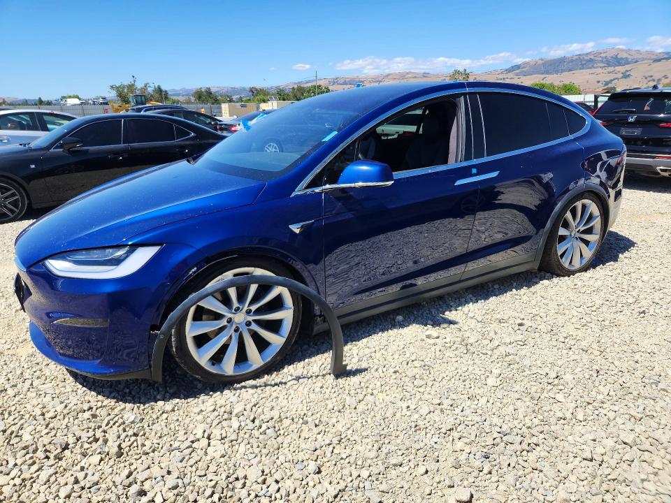 Продажа на аукционе авто 2021 Tesla Model X, vin: 5YJXCBE28MF322520, номер лота: 56368366
