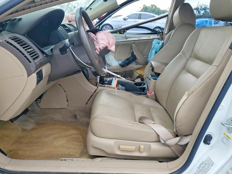 Продажа на аукционе авто 2003 Honda Accord, vin: JHMCM56633C065663, номер лота: 58017926